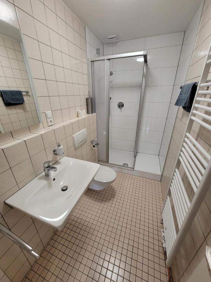 Guesthouse Wi Rooms Юлих Экстерьер фото