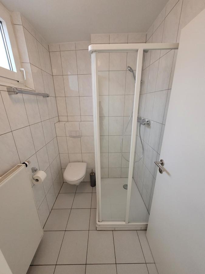 Guesthouse Wi Rooms Юлих Экстерьер фото