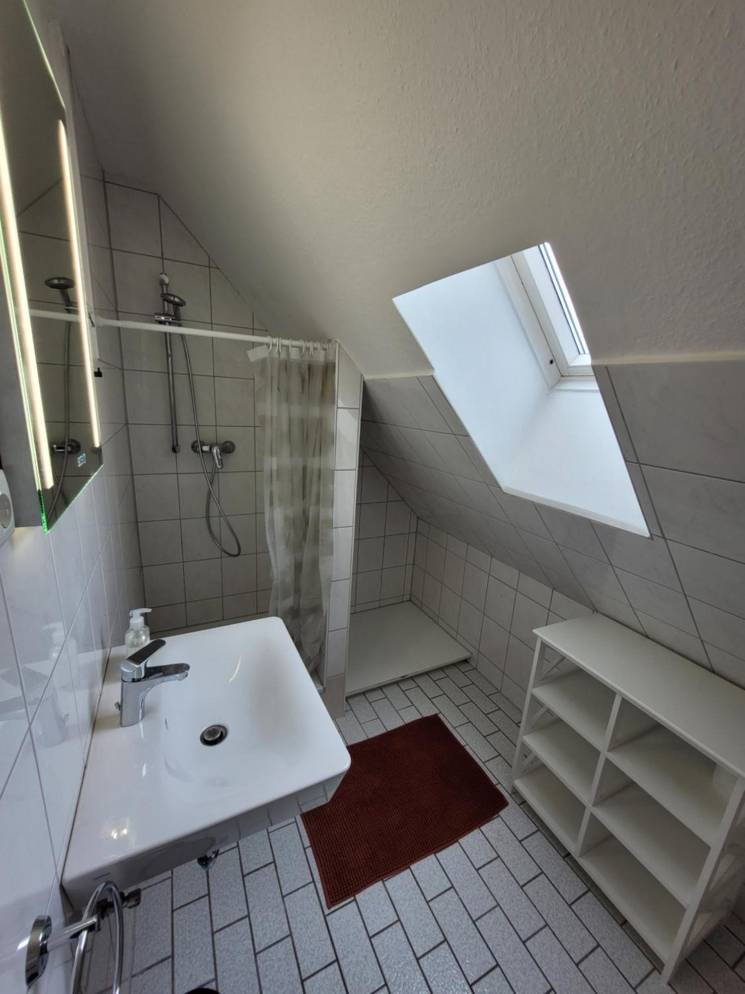 Guesthouse Wi Rooms Юлих Экстерьер фото